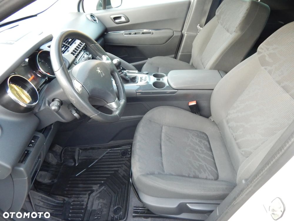 Peugeot 3008 HDi 115 Allure - 9