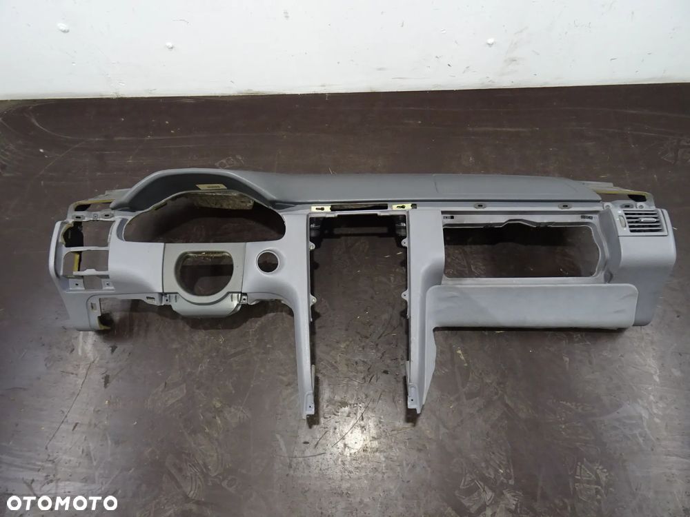 DESKA KOKPIT MERCEDES E KLASA W210 - 1