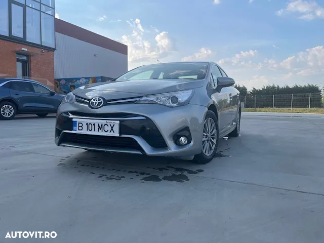 Toyota Avensis 1.8 Executive - 24