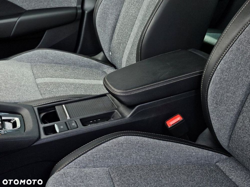Skoda Octavia 2.0 TDI Selection DSG - 34