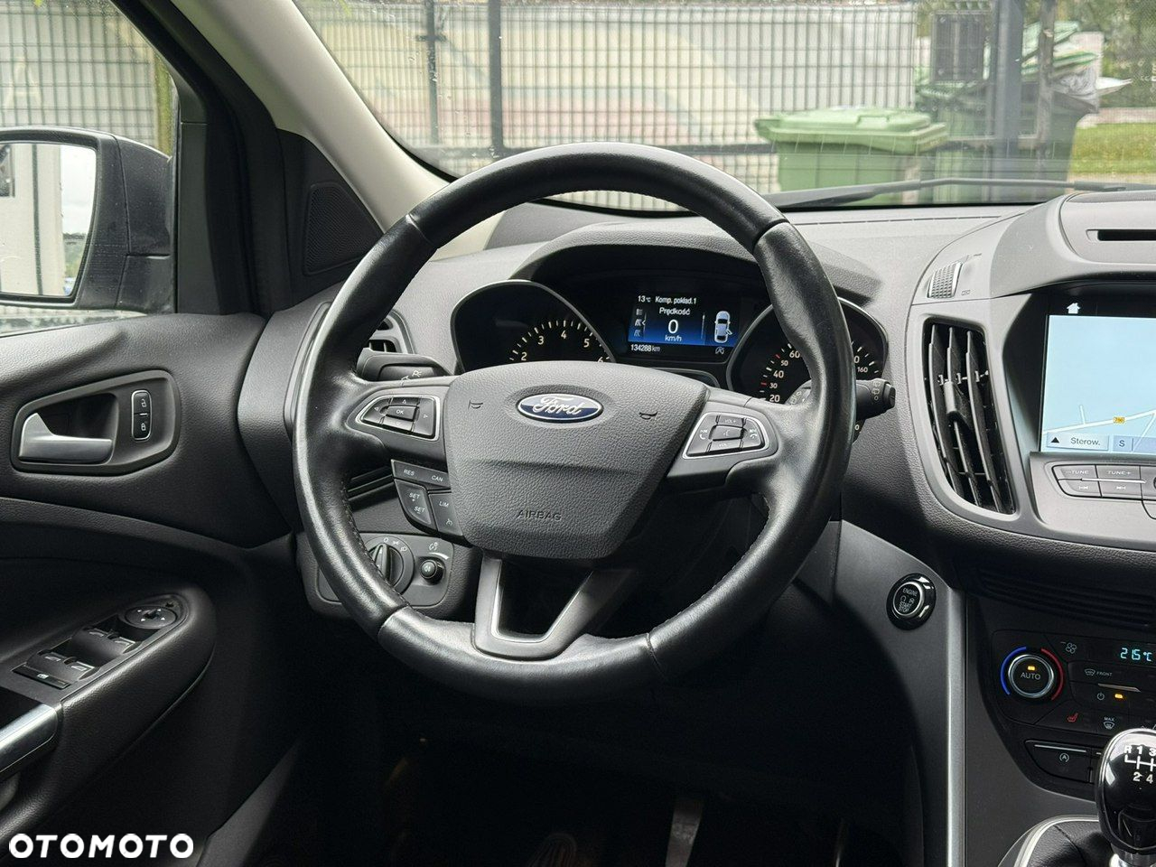 Ford Kuga - 12