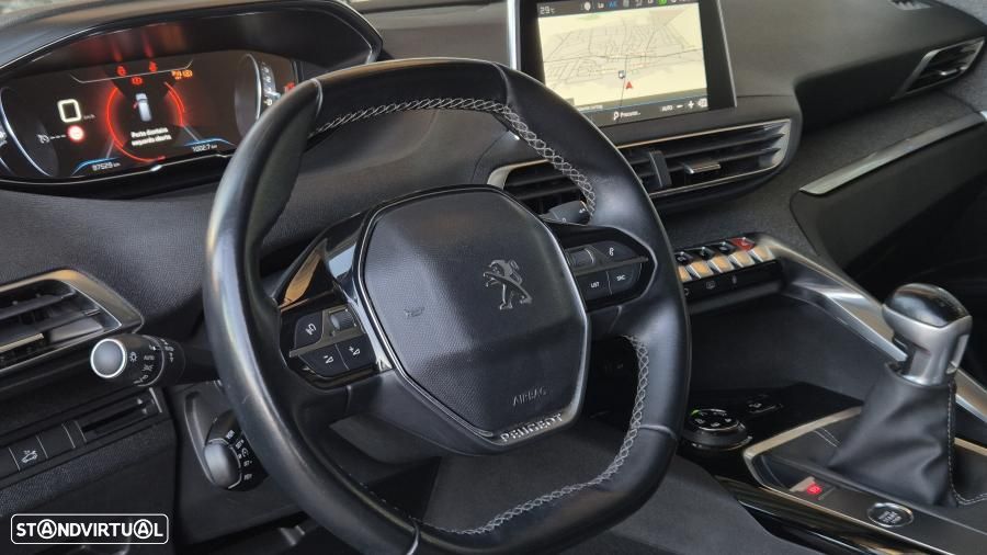 Peugeot 5008 1.2 PureTech Allure Grip Control - 32