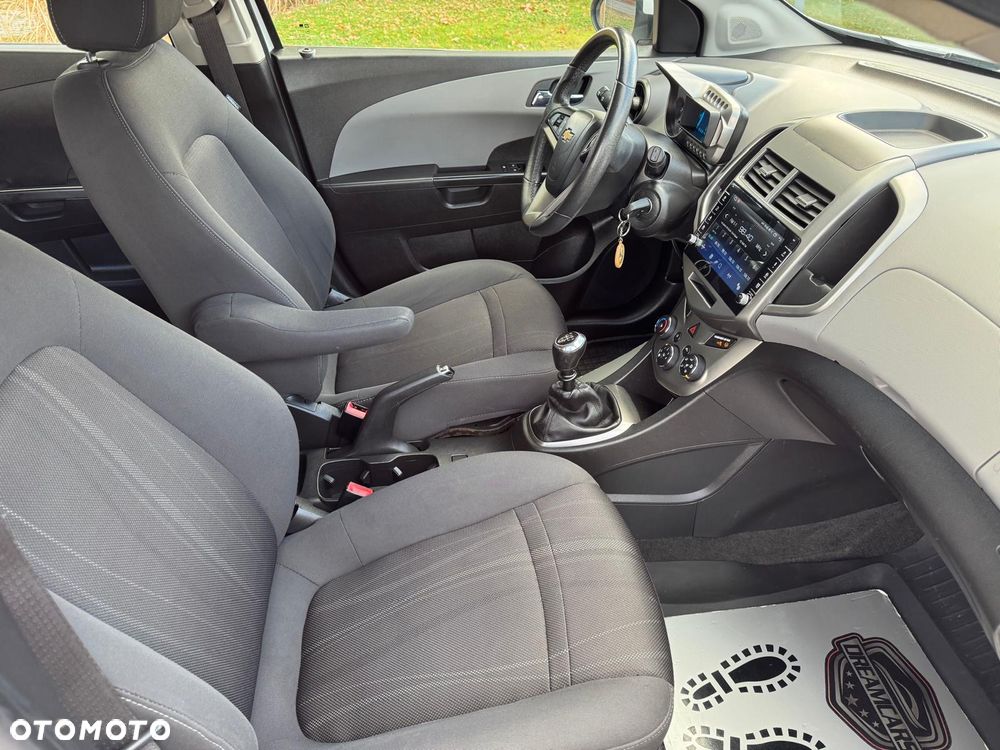 Chevrolet Aveo - 15