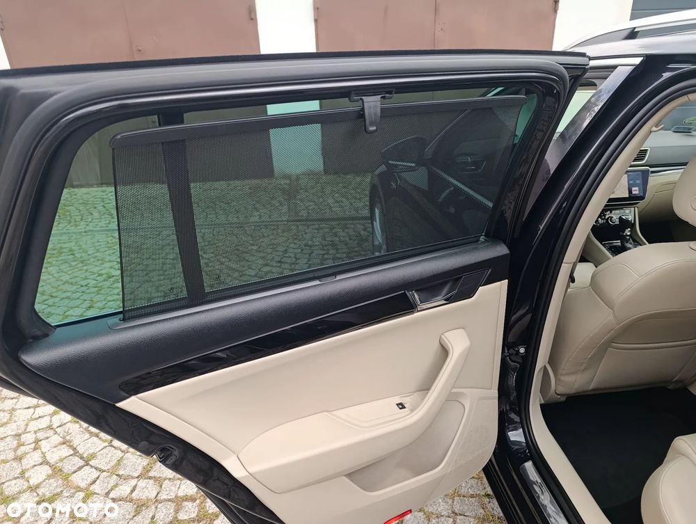 Skoda Superb 2.0 TDI 4x4 L&K DSG - 10