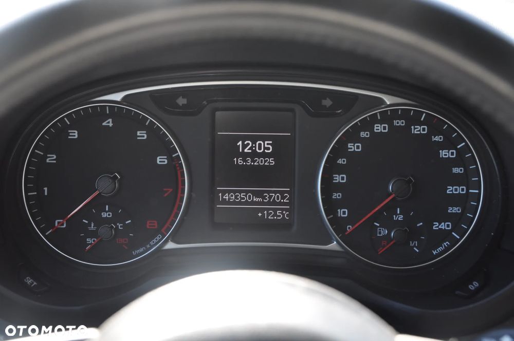 Audi A1 3-drzwiowe 1.2 TFSI admired - 4