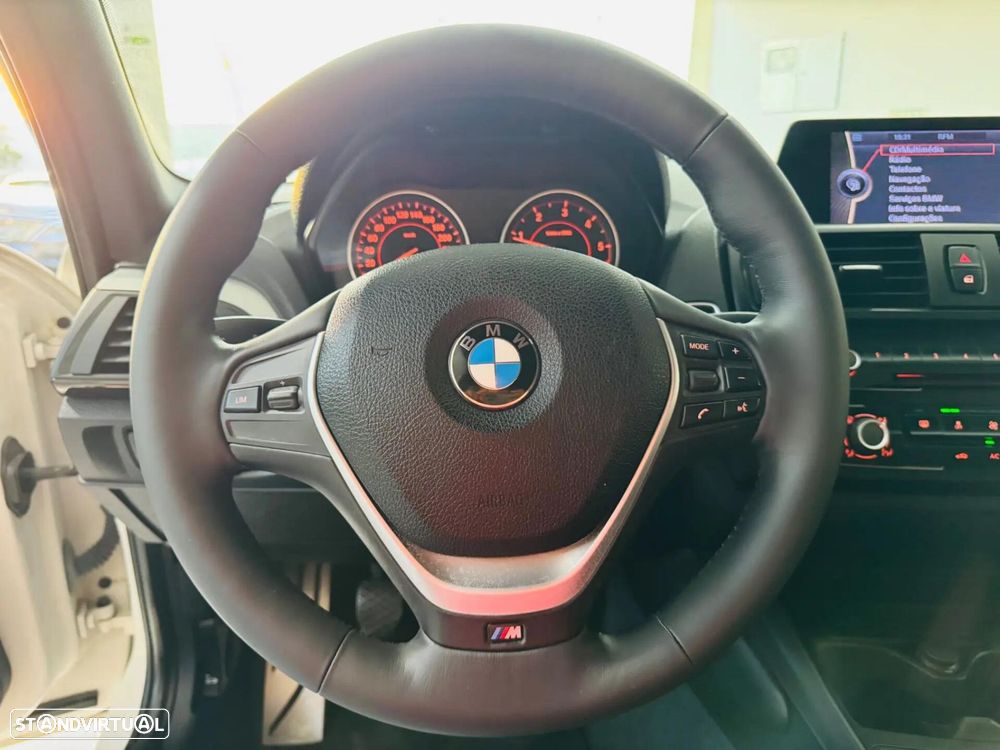 BMW 118 d Pack M - 20