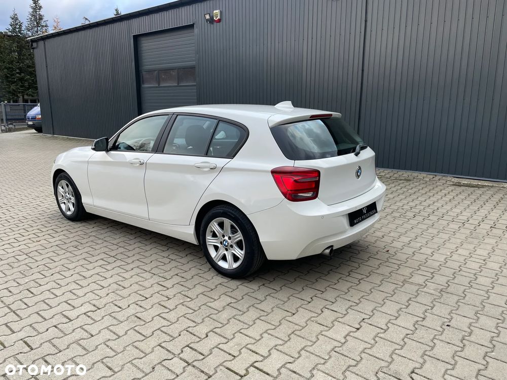 BMW Seria 1 116i - 12