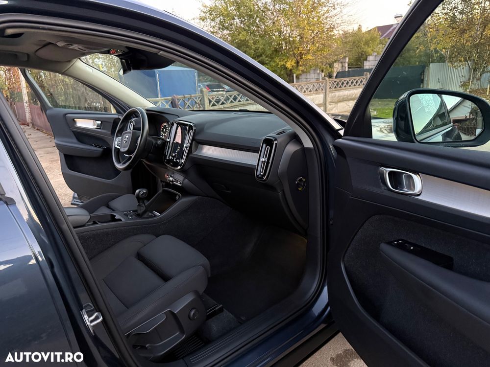 Volvo XC 40 T2 Momentum Pro - 17