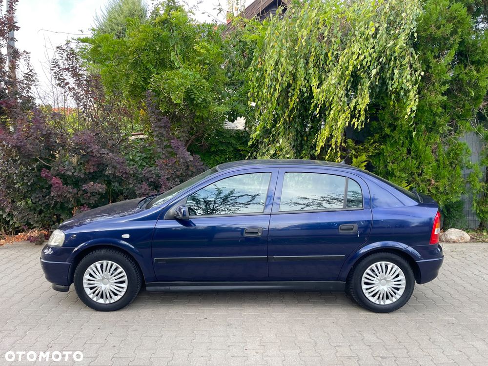 Opel Astra - 2