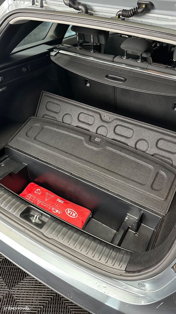 Kia Ceed SW 1.6 CRDi SX - 17