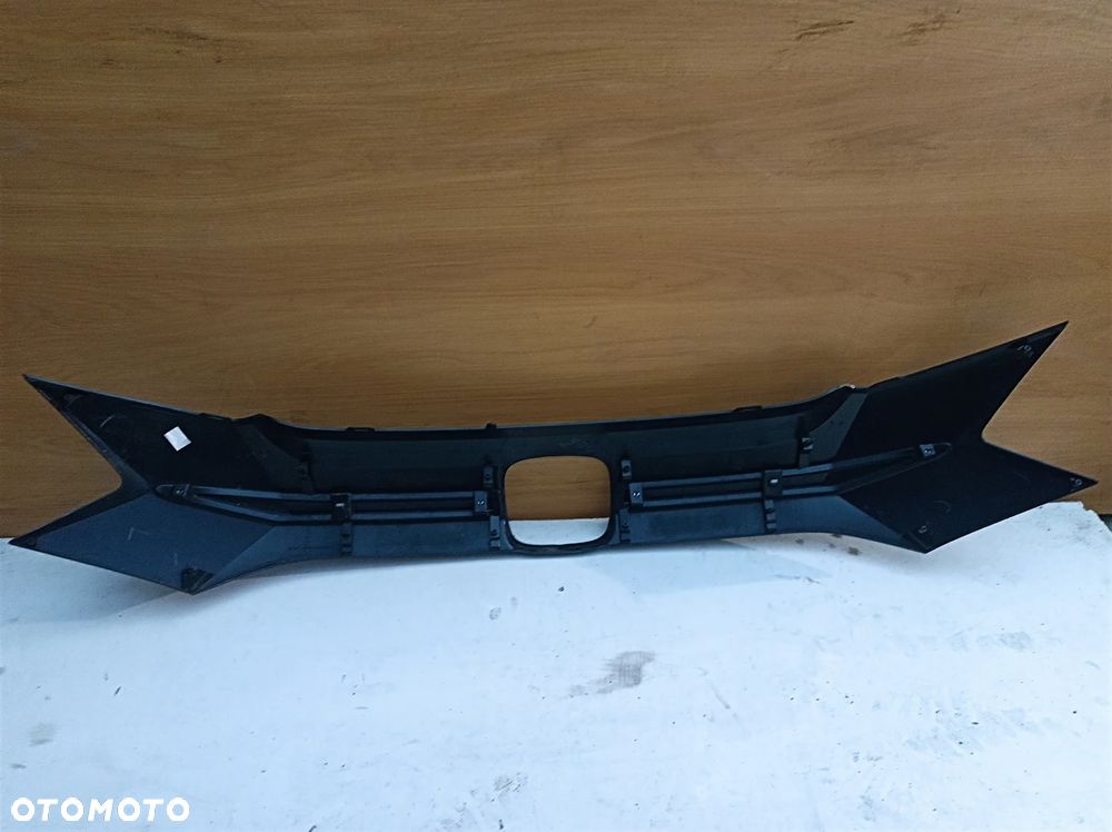 KRATKA ATRAPA GRILL HONDA HR-V II 15- 7112-T7W-00 - 8