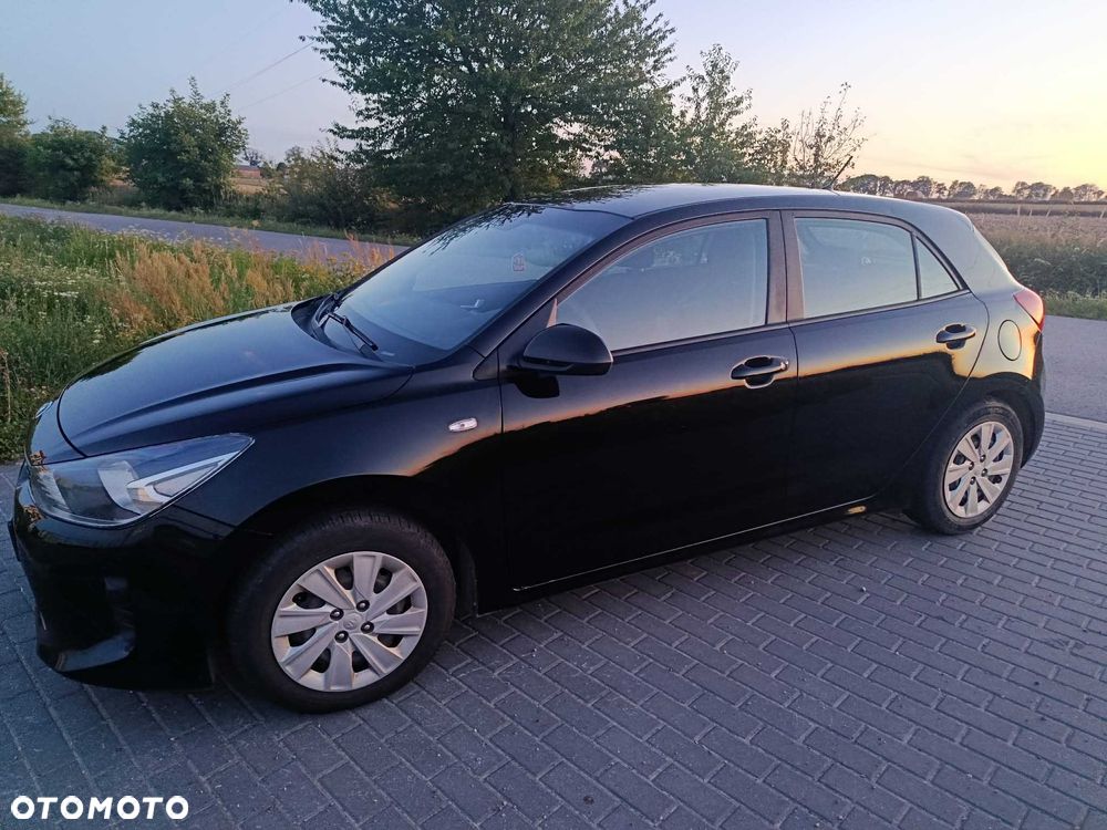 Kia Rio - 1