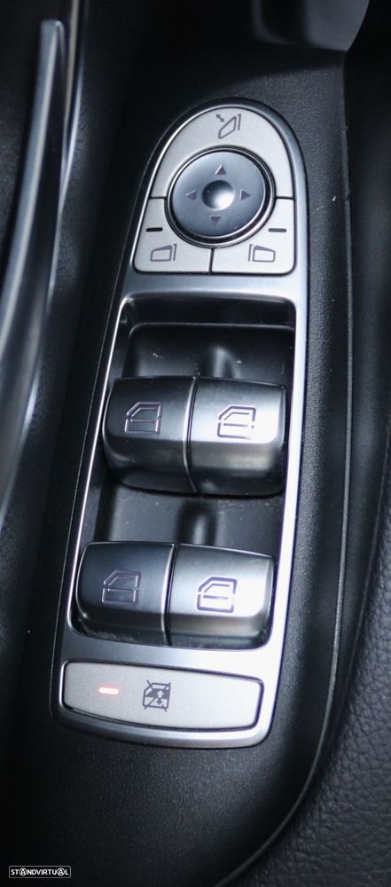 Mercedes-Benz E 220 d Avantgarde - 10