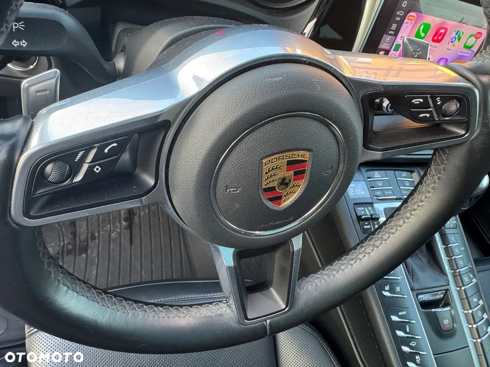 Porsche Macan - 27