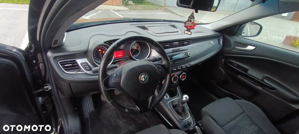 Alfa Romeo Giulietta ver-1-6-jtdm - 19