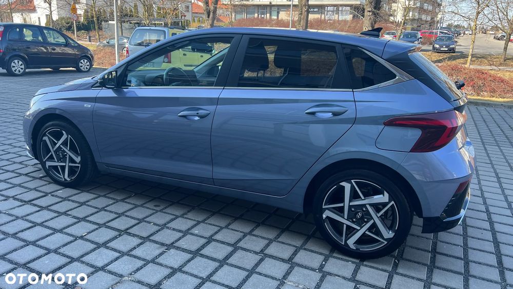 Hyundai i20 1.0 T-GDI 48V-Hybrid Connect & Go - 11
