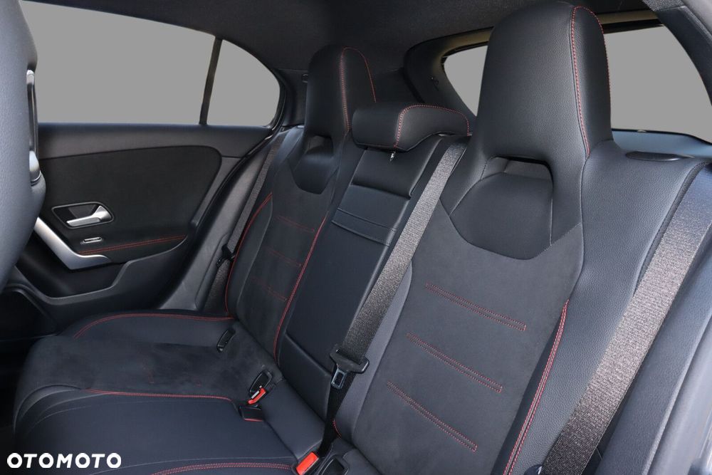 Mercedes-Benz Klasa A 200 AMG Line 7G-DCT - 17