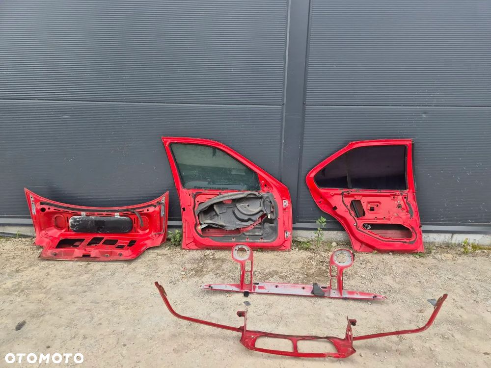 DRZWI PRZEDNIE TYLNE PRAWE CZERWONE BMW E36 - 9
