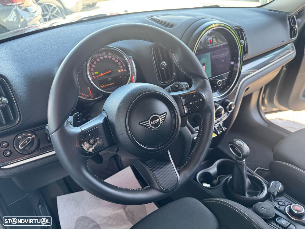 MINI Countryman Cooper SE ALL4 Auto - 17