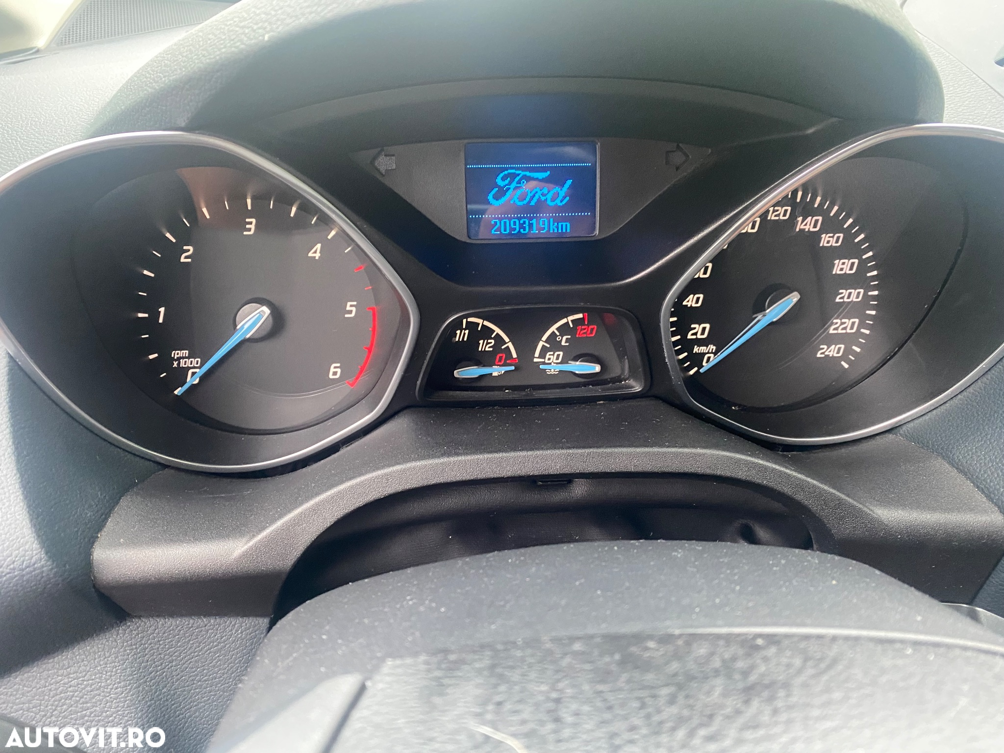 Ford C-Max - 28