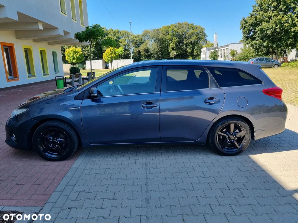 Toyota Auris 1.8 HSD Prestige - 8
