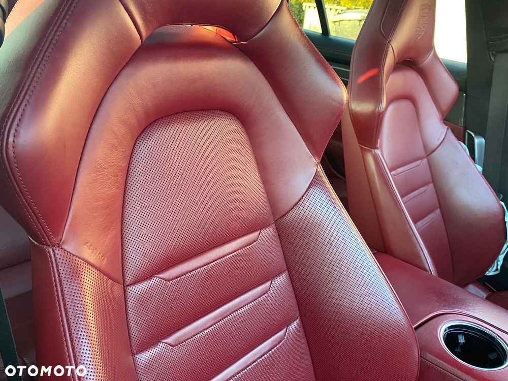 Porsche Panamera - 31