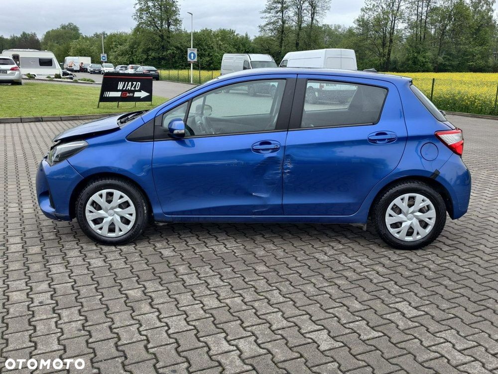 Toyota Yaris - 4