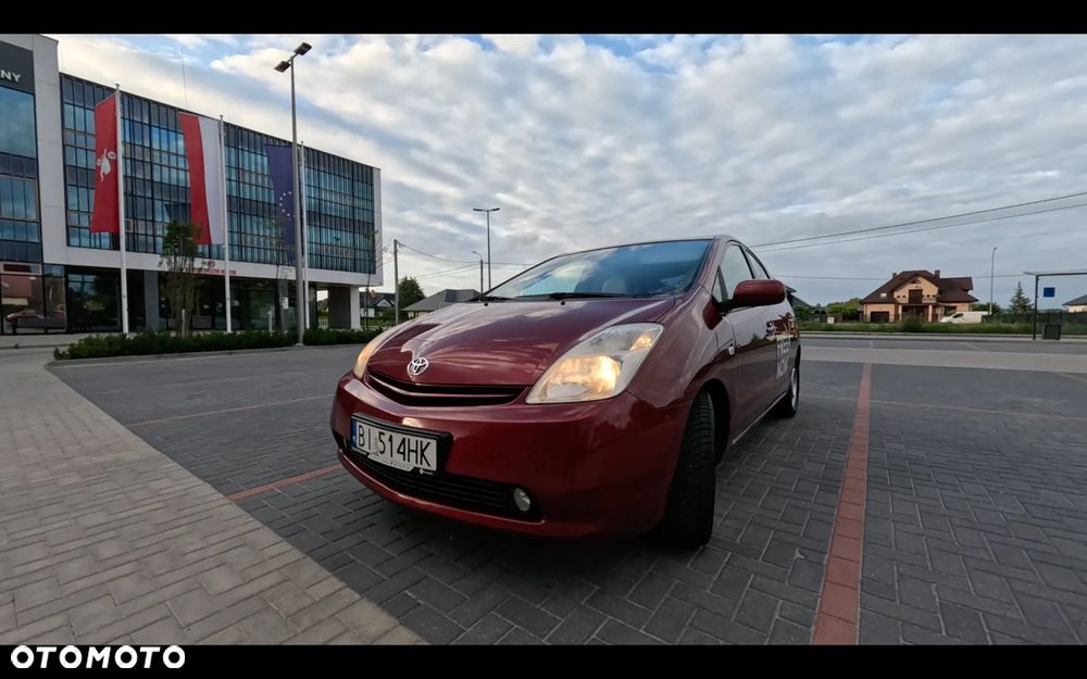 Toyota Prius 1.5 VVT-i Sol - 4