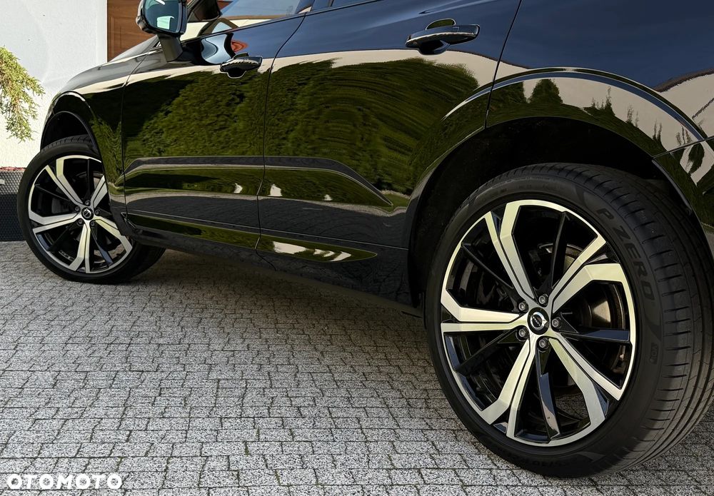 Volvo XC 60 B4 D Plus Dark - 37