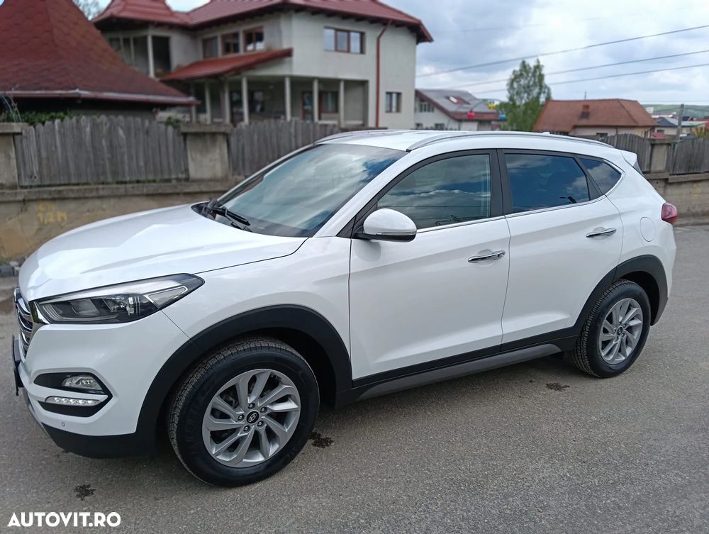 Hyundai Tucson blue 1.7 CRDi 2WD Intro Edition - 8