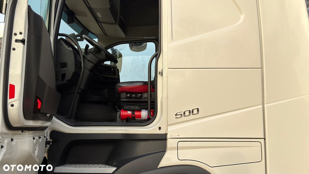 Volvo FH 500 l KSENON l LODÓWKA l 4 PODUSZKI KABINA - 21