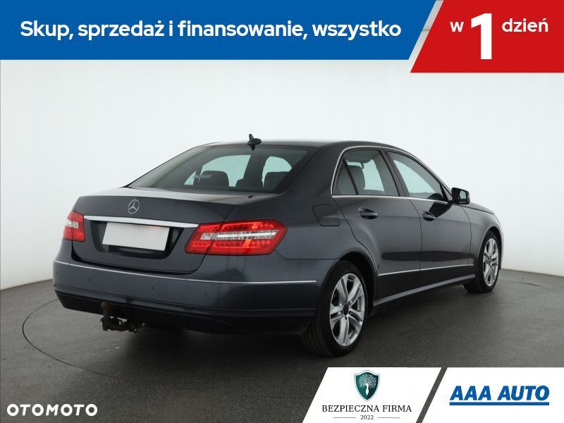 Mercedes-Benz Klasa E - 6