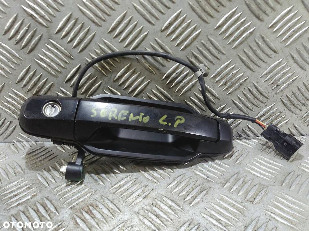 KLAMKA ZEWNĘTRZNA LEWY PRZÓD KIA SORENTO - 1