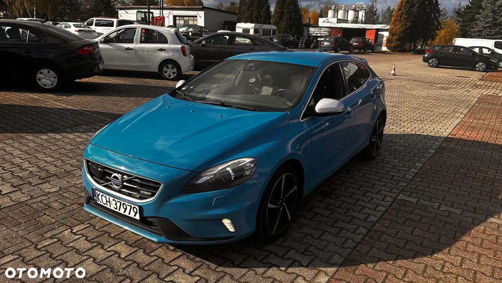 Volvo V40 D4 Drive-E R-Design Summum - 1