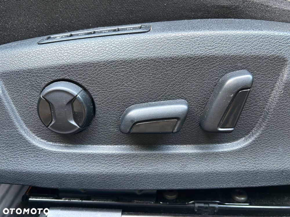 Skoda Superb 2.0 TDI DSG Ambition - 12