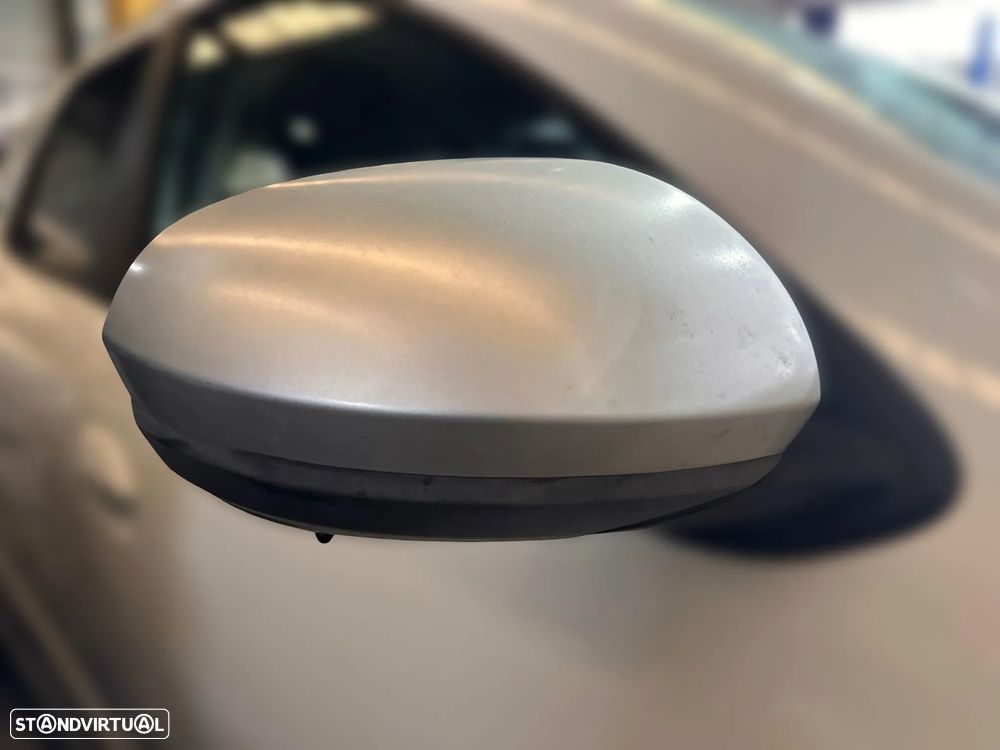 Dacia Duster II 1.0 TCe LPG Gasolinagas (GPL) 91 cv  67 kW 2021-2026 para peças - 14