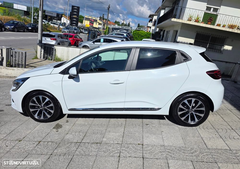 Renault Clio - 21
