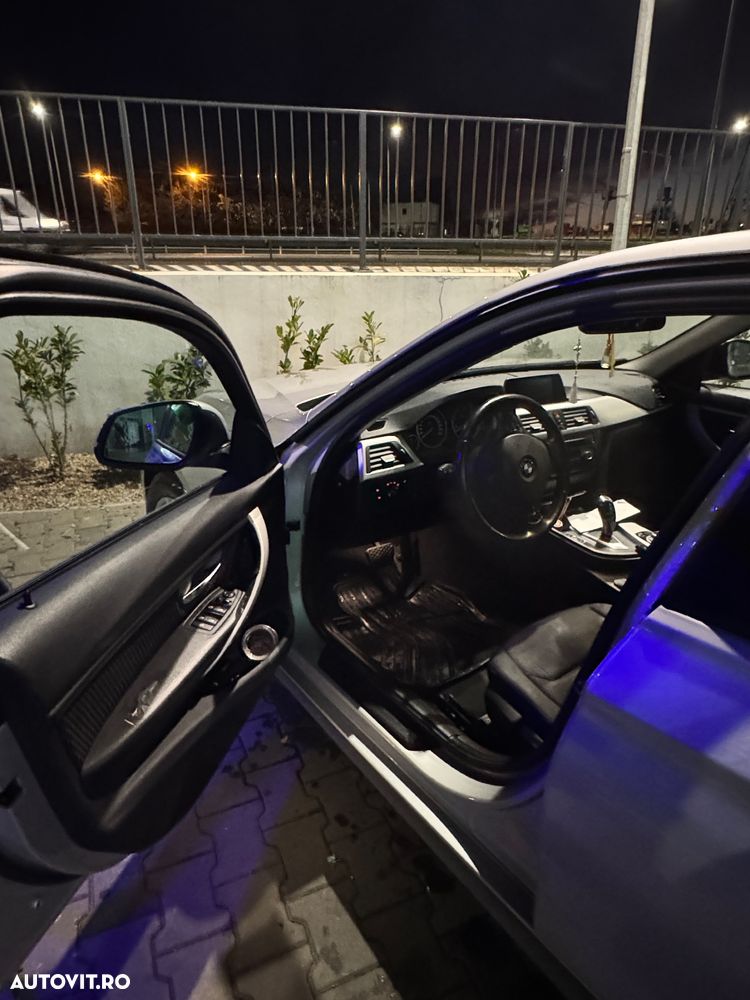 BMW Seria 3 318d Touring Aut. - 10