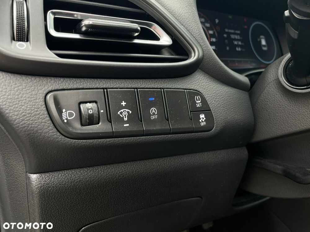 Hyundai i30 - 22