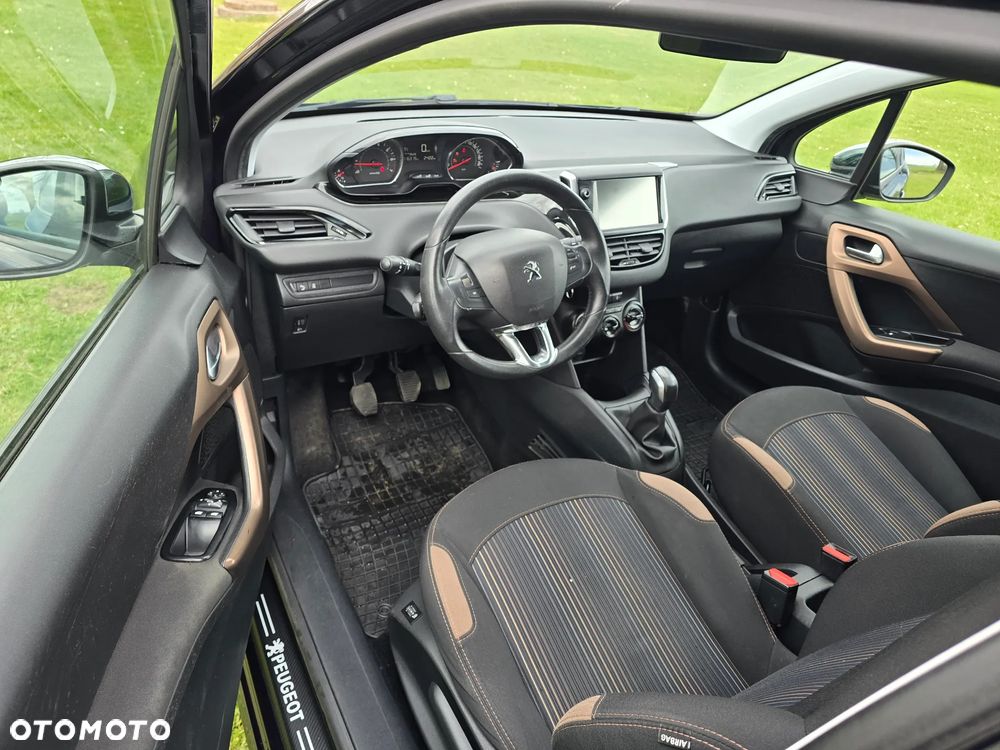 Peugeot 208 82 VTI Style - 6