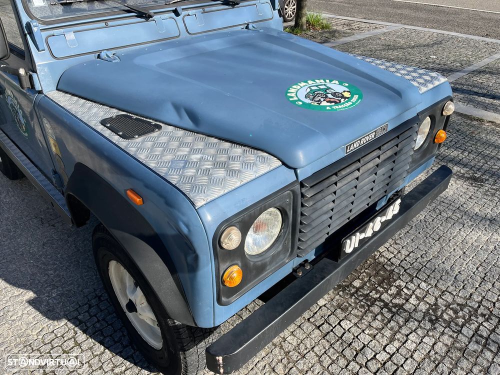 Land Rover Defender - 8