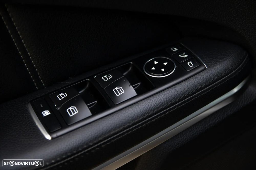 Mercedes-Benz E 220 BlueTEC 9G-TRONIC Avantgarde - 59