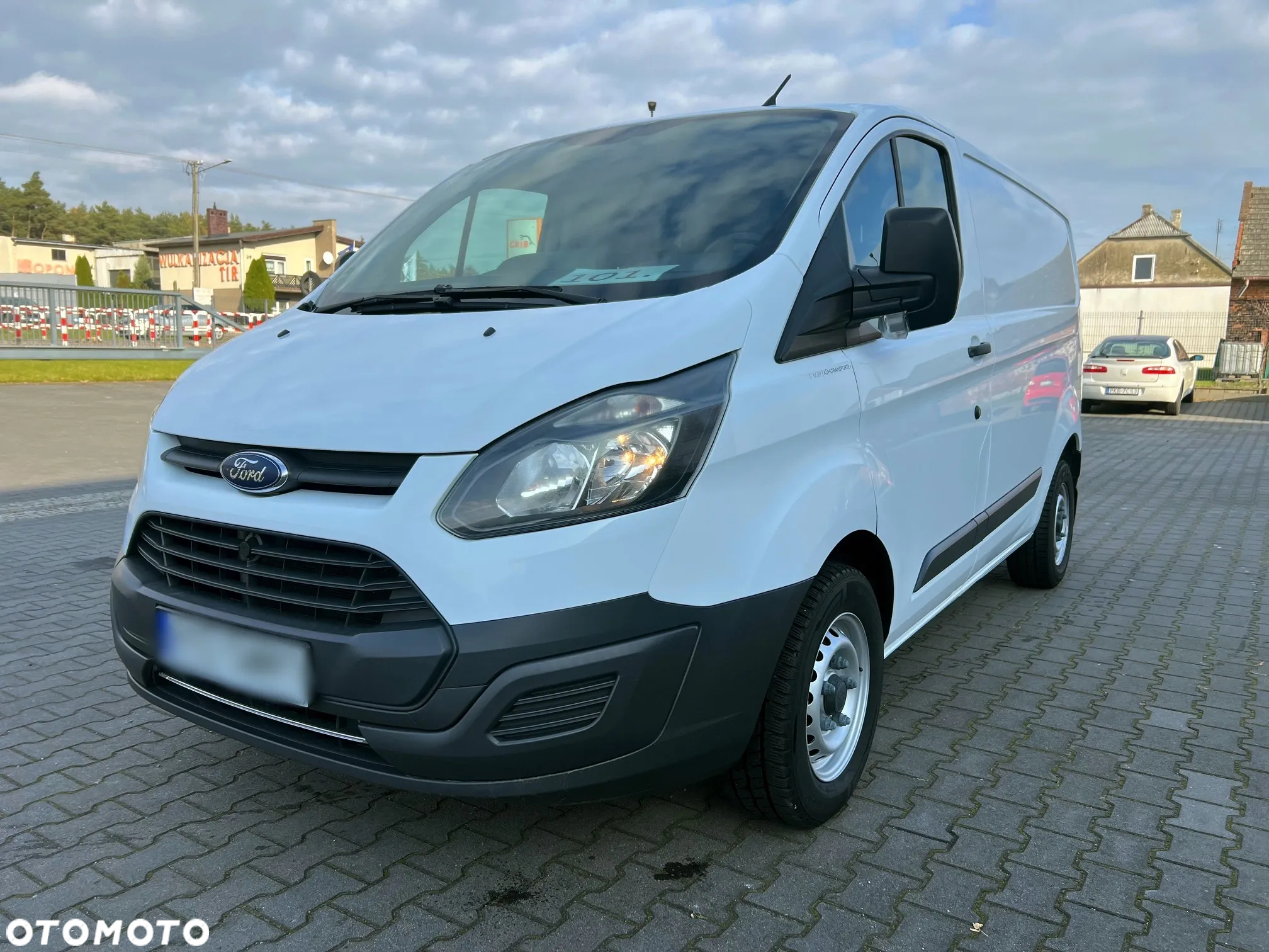 Ford Transit Custom Blaszak Chłodnia Izoterma Zarejestrowany w PL - 2
