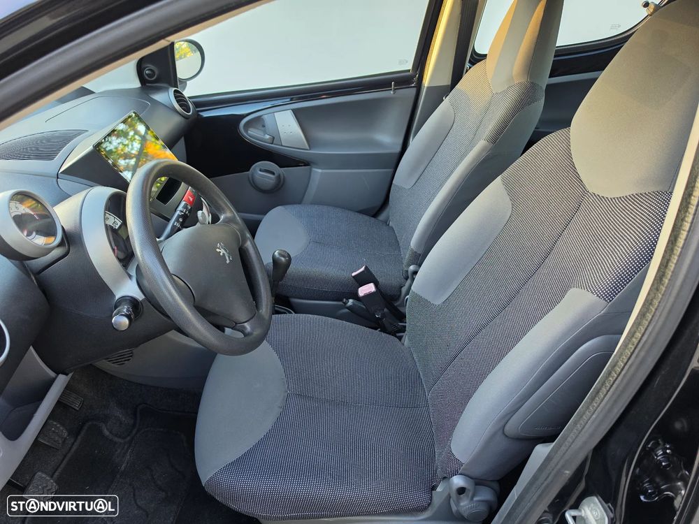 Peugeot 107 1.0 Trendy - 20