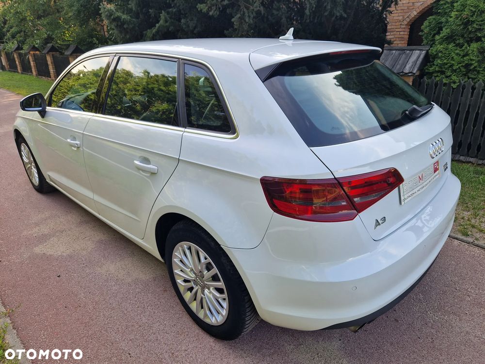 Audi A3 Sportback 1.4 TFSI CoD ultra Ambiente S tronic - 4