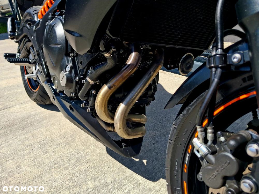 Kawasaki ER - 8