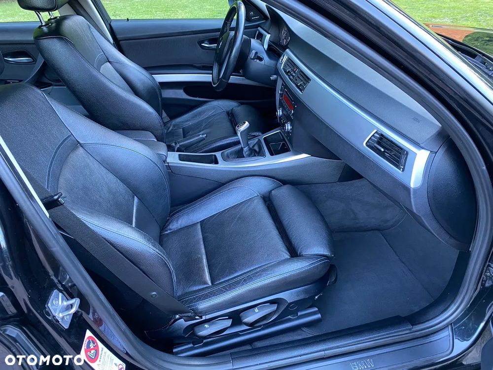 BMW Seria 3 320d DPF Efficient Dynamics Edition - 5