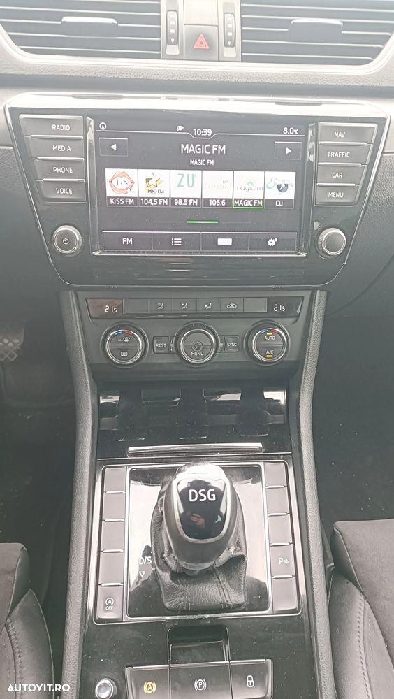 Skoda Superb 2.0 TDI DSG Style - 6