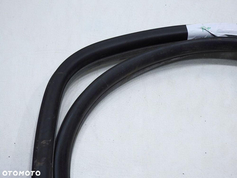 USZCZELKA DRZWI PRAWY TYŁ OPEL VECTRA C LIFT KOMBI - 6