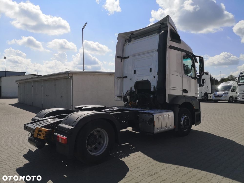 Mercedes-Benz Actros - 12